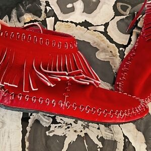 New Carolina K red fringe moccasins